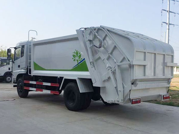 東風(fēng)御虎壓縮式垃圾