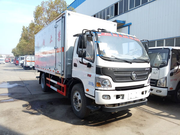 福田5.1米(6.9噸)雜項危險品廂式車