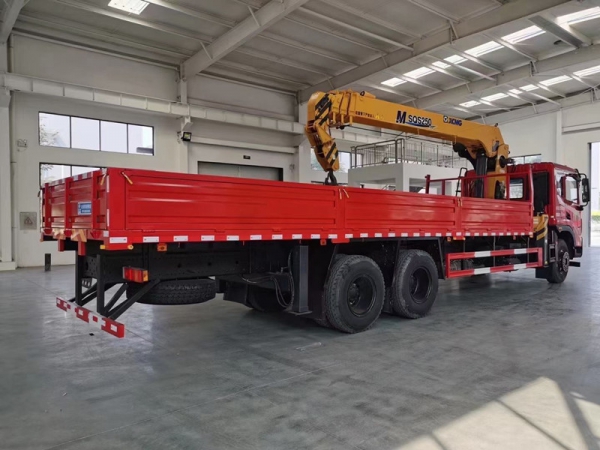 國六東風(fēng)T5后雙橋10-12噸隨車吊