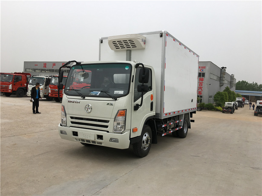 大運(yùn)單排 4.2米冷藏車(chē)