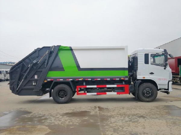 東風(fēng)專底國(guó)六10~14方壓縮式垃圾車