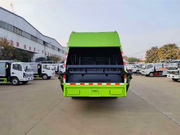 東風(fēng)專(zhuān)底國(guó)六后雙橋20方壓縮式垃圾車(chē)