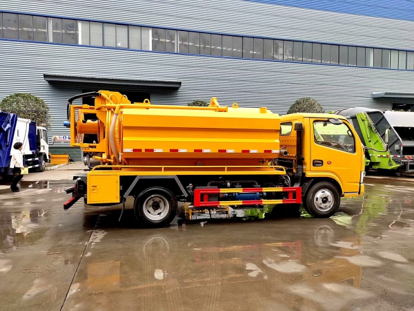 東風D6多利卡2水4塵 6方清洗吸污車（國六）