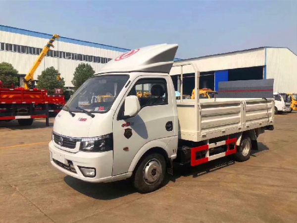 東風(fēng)途逸國(guó)六桶裝垃圾運(yùn)輸車(chē)