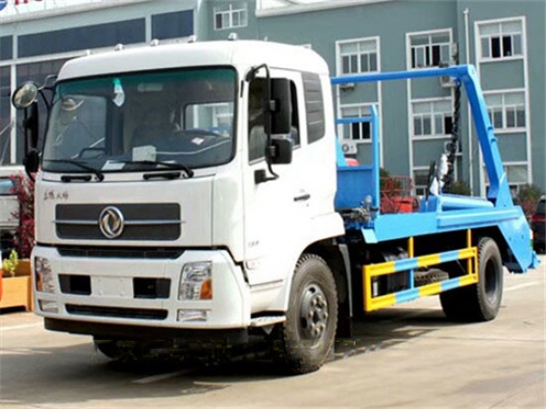 東風(fēng)天錦擺臂式垃圾車(10方)
