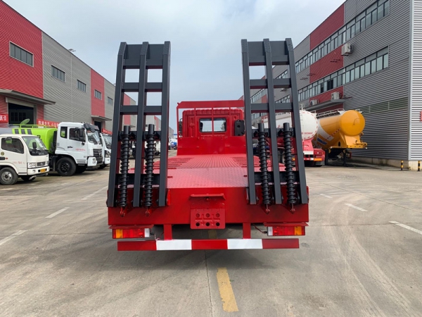 東風(fēng)華神T5后八輪平板拖車