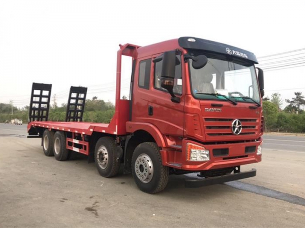 （國(guó)六）大運(yùn)前四后八平板拖車