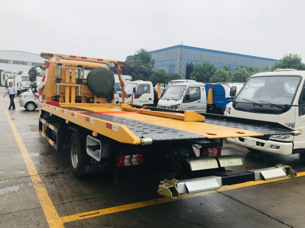 國(guó)六解放J6F藍(lán)牌清障車一拖二