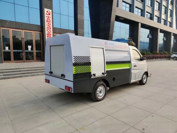 長(zhǎng)安2.5方路面養(yǎng)護(hù)車，清洗車多少錢