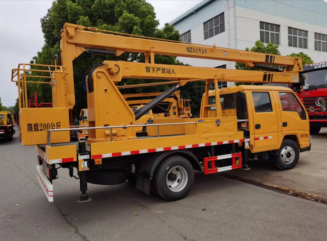 江鈴5062老款 16米折臂高空作業車