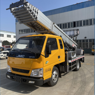 江鈴順達(dá)排半32米云梯車(chē)